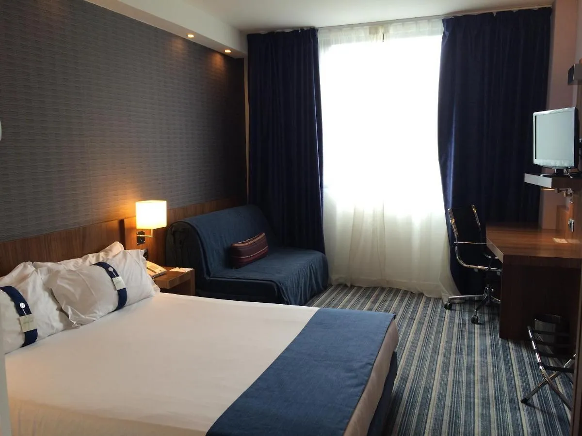 Holiday Inn Express Bilbao Airport, An Ihg Hotel Derio