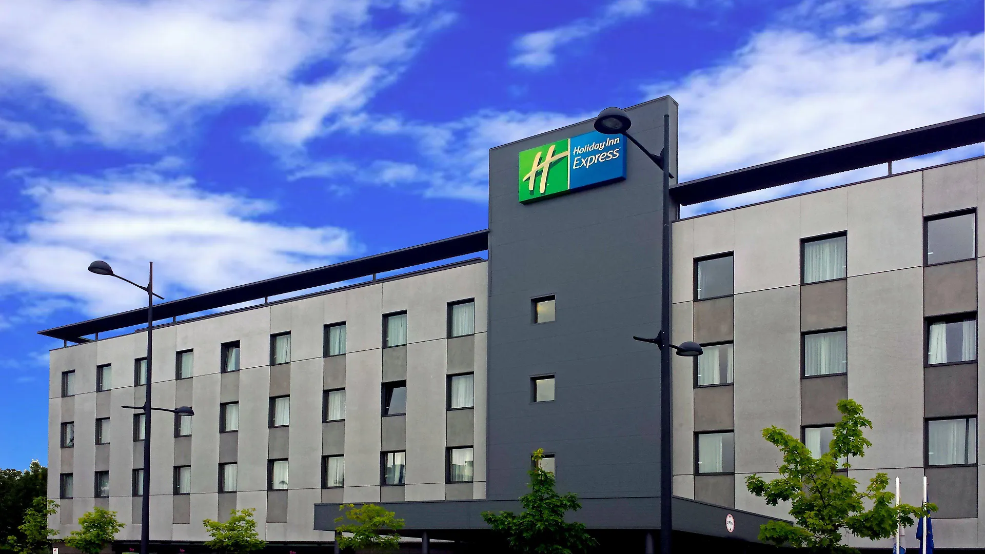 Holiday Inn Express Bilbao Airport, An Ihg Hotel Derio