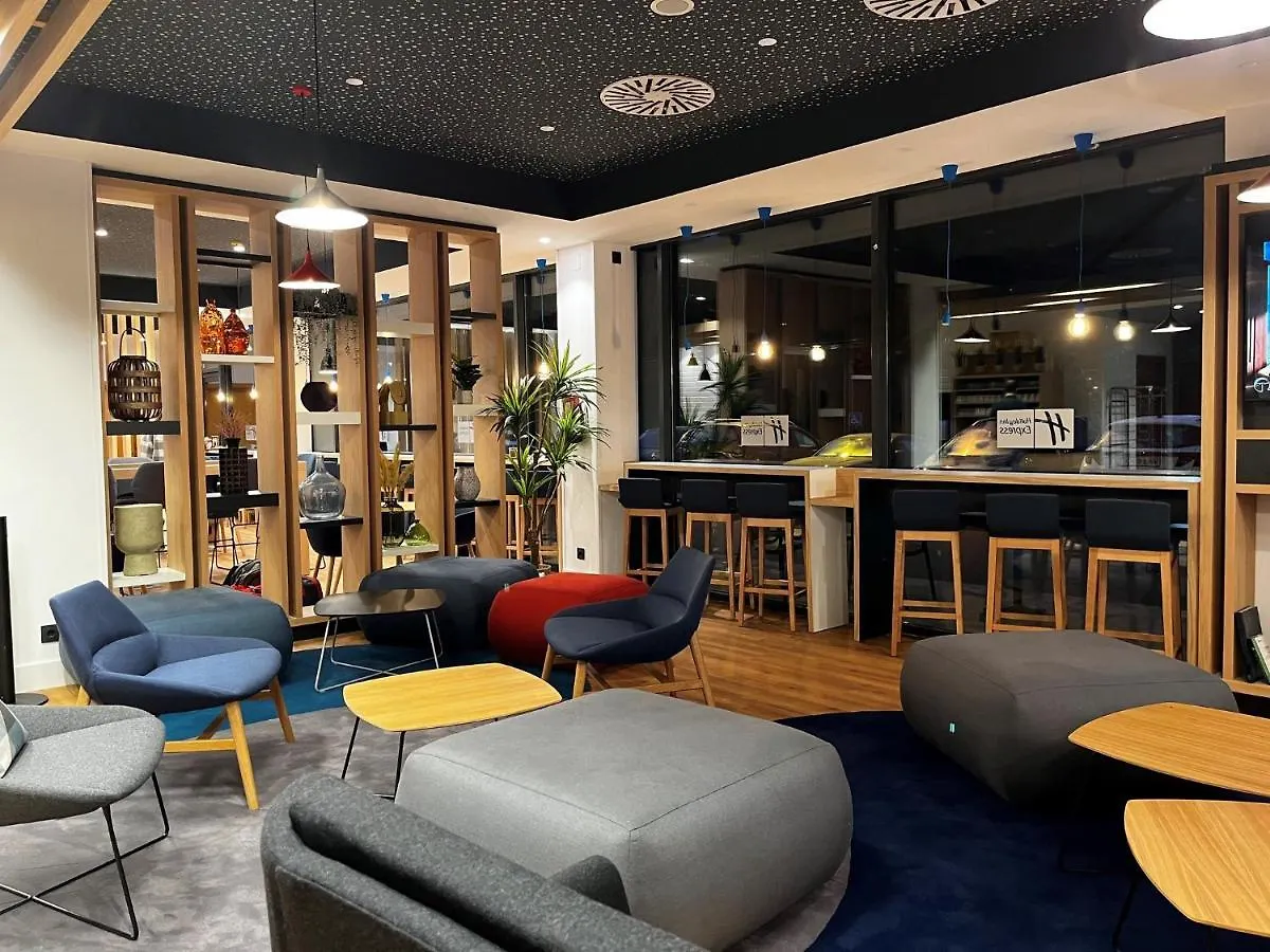 Hotel Holiday Inn Express Bilbao Airport By Ihg Derio